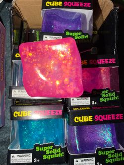 Needohs glittter cube & bears + Hamburger