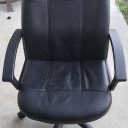 Office Chair - Black Faux Leather Ergonomic Swivel Desk Chair 
