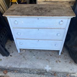 Solid Wood 3-Drawer Dresser – Project / Fixer
