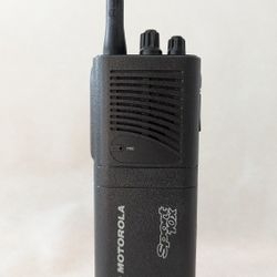 Motorola Sport 10X UHF GMRS Radios Talkabout Distance