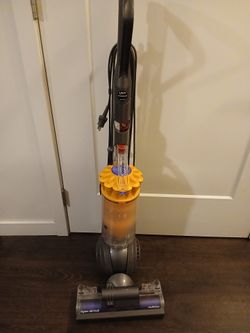 Dyson Slimball Multifloor Upright vacuum