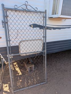 Chainlink gate