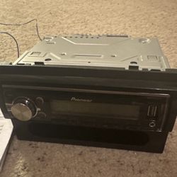 PIONEER DEH-X5710HD Pioneer Radio Stereo Head Unit 50W x 4  With Box