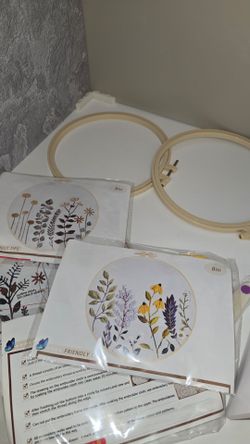 2 Embroidery Starter Kits Floral Pattern 8" Hoop DIY Needlework Set