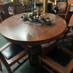 Oak Pedestal table & Chairs