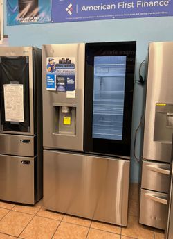  LG 31 Cu.ft. SMART Standard Depth MAX French Door Refrigerator with Door-in-Door InstaView