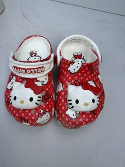Hello Kitty Crocs