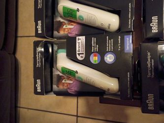 Braun Temple swipe thermometer ( please read listening)
