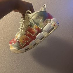 NIKE UPTEMPO “UK” US SIZE: 11.5