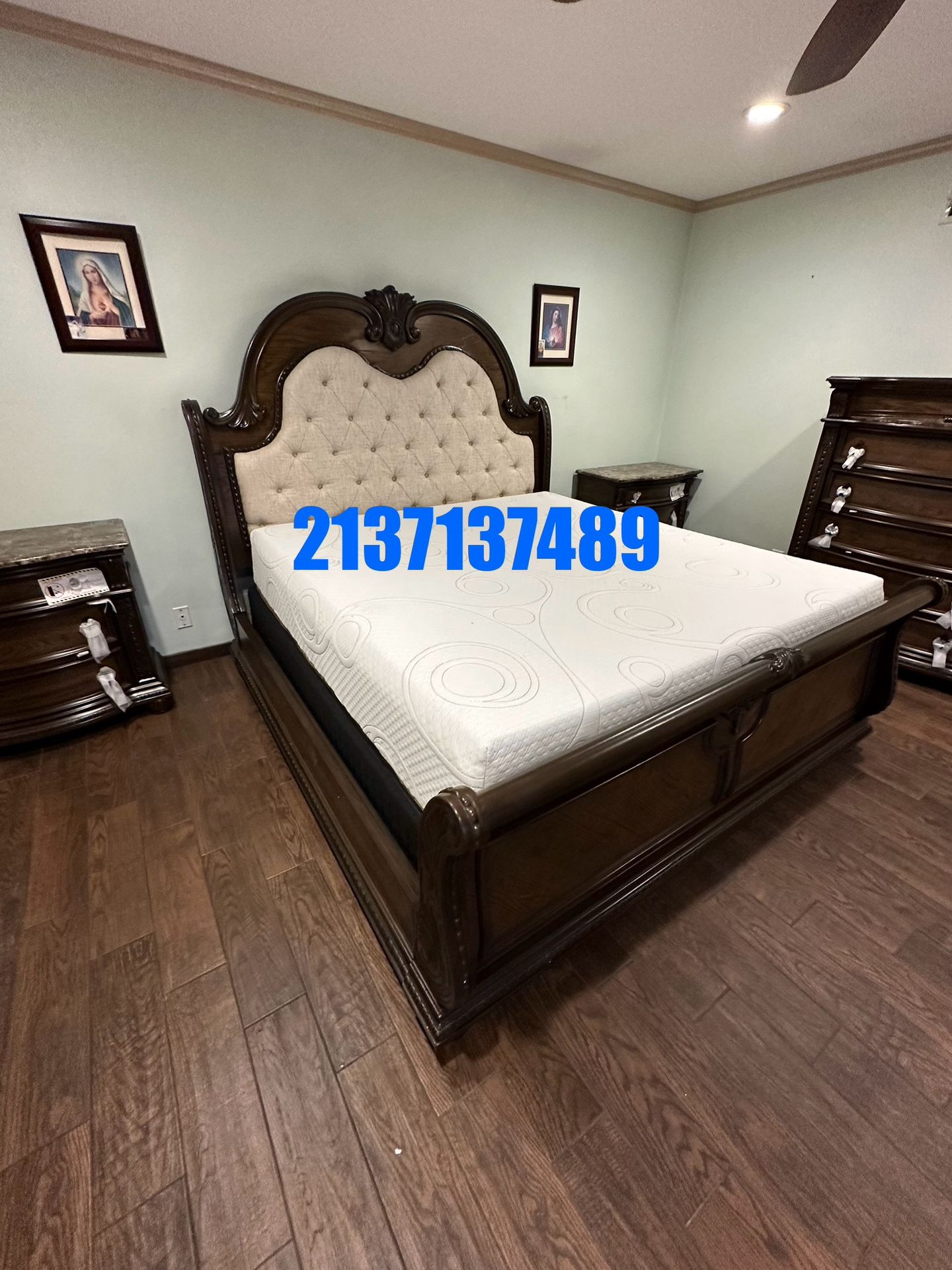 4pc King Size Bedroom Set / mattress included / New In Box Bonita recamara Medida King de 4 Piezas / Colchon Incluido Nueva en Caja