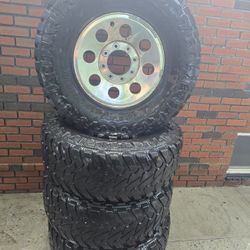 F250 Original Rims with tires