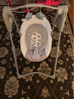 Baby swing