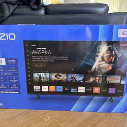 BNIB VIZIO 43" 4K LED HDR Smart TV (V4K43M-08)
