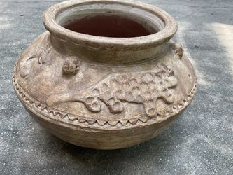 Heavy Vase/Decorative pot