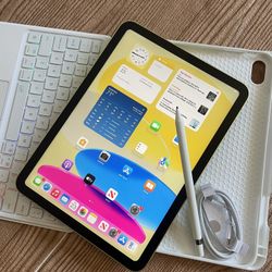 Apple iPad 10th Generation 256GB  With  Keyboard case and Pencil 