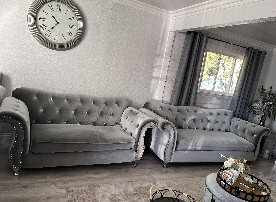 2 Piece Gray Couches for Sale in Sacramento, CA OfferUp