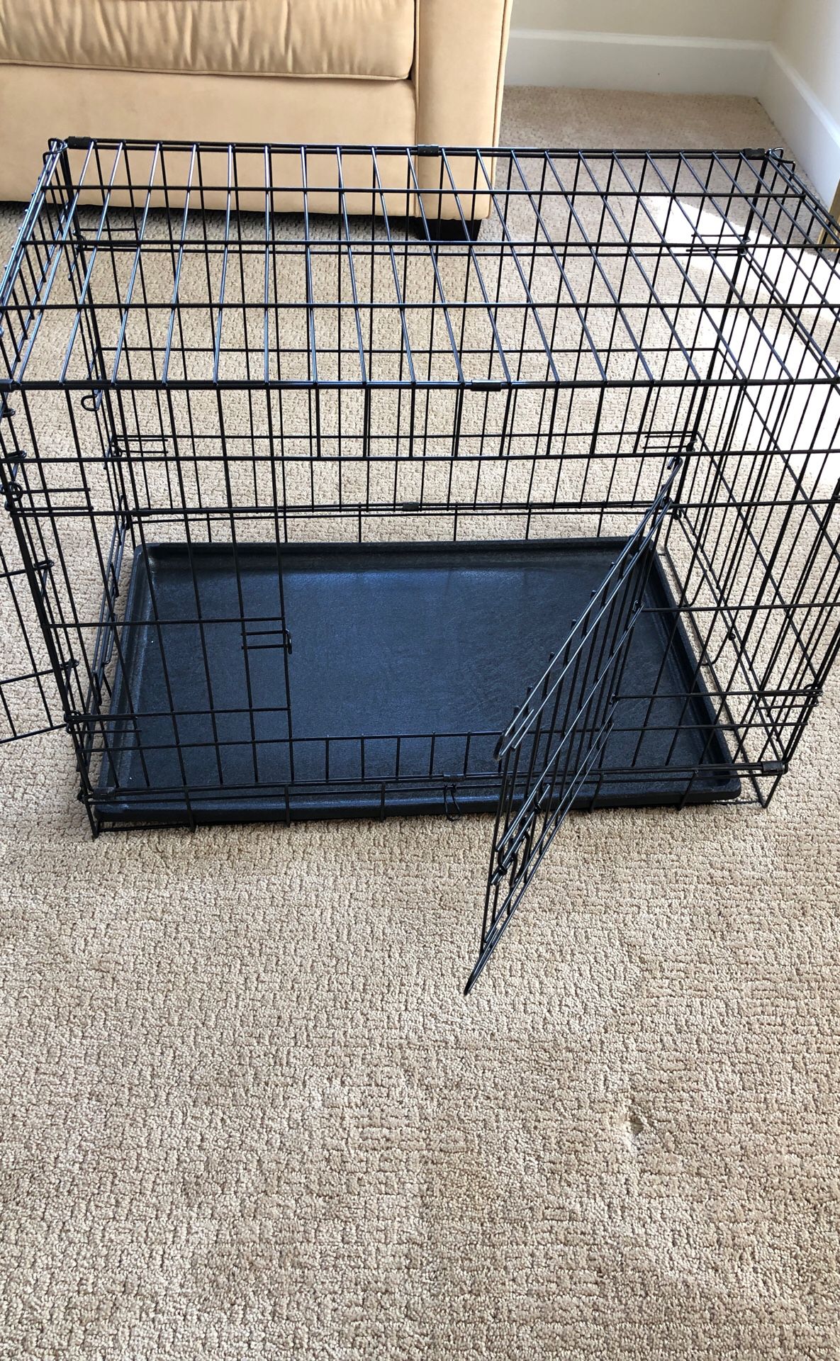 Dog crate,kennel, cage (medium/large)