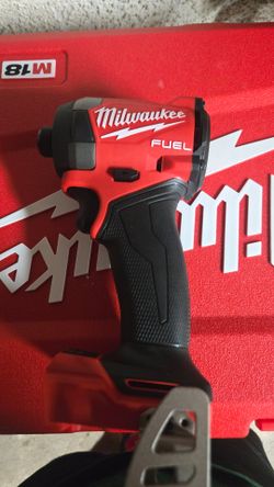Milwaukee m18 impact driver