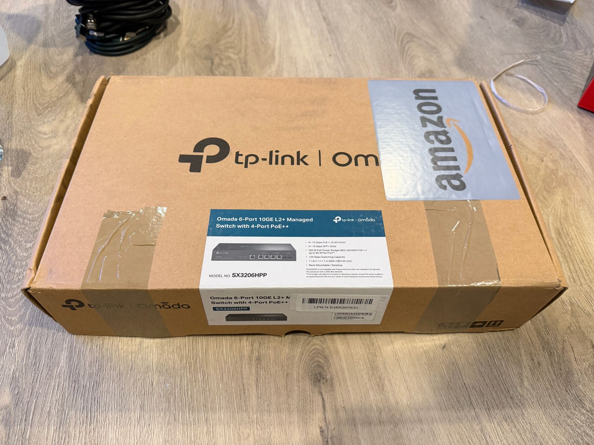 TP- Link SX3206HPP - 6 Port 10GE POE++ Switch