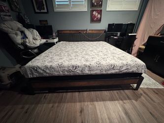 King size bed