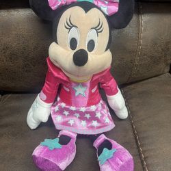 Disney Junior Talking Singing Minnie Mouse Pink Star Dress