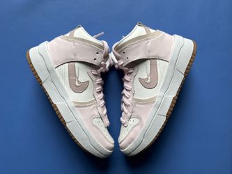 WOMENS NIKE DUNK HIGH UP