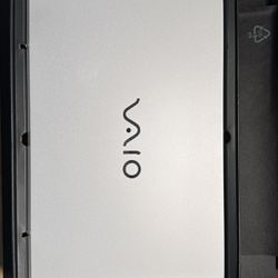 In-Box - Sony Vaio - Like NEW