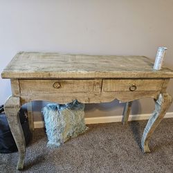 Dresser With Mirror