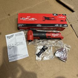 Milwaukee M12 FUEL 12V Lithium-Ion Cordless Oscillating Multi-Tool (Tool-Only) 