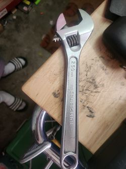 Craftsman 250 mm 10-in adjustable wrench