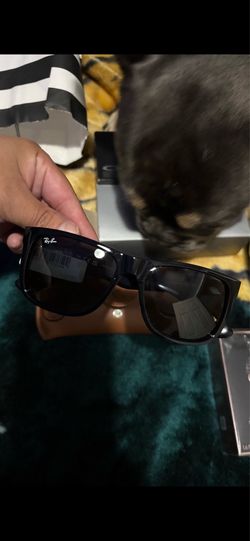 Ray-Ban