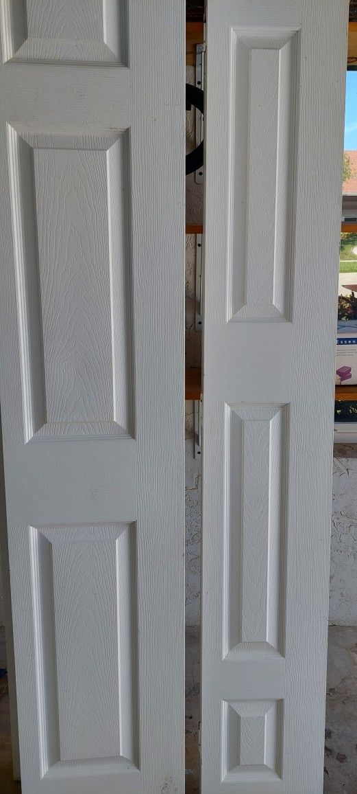 Bifold Closet Doors 2 Doors Of 30x80 Total.opening 60 The 12 Inch One Has Been Sold $60