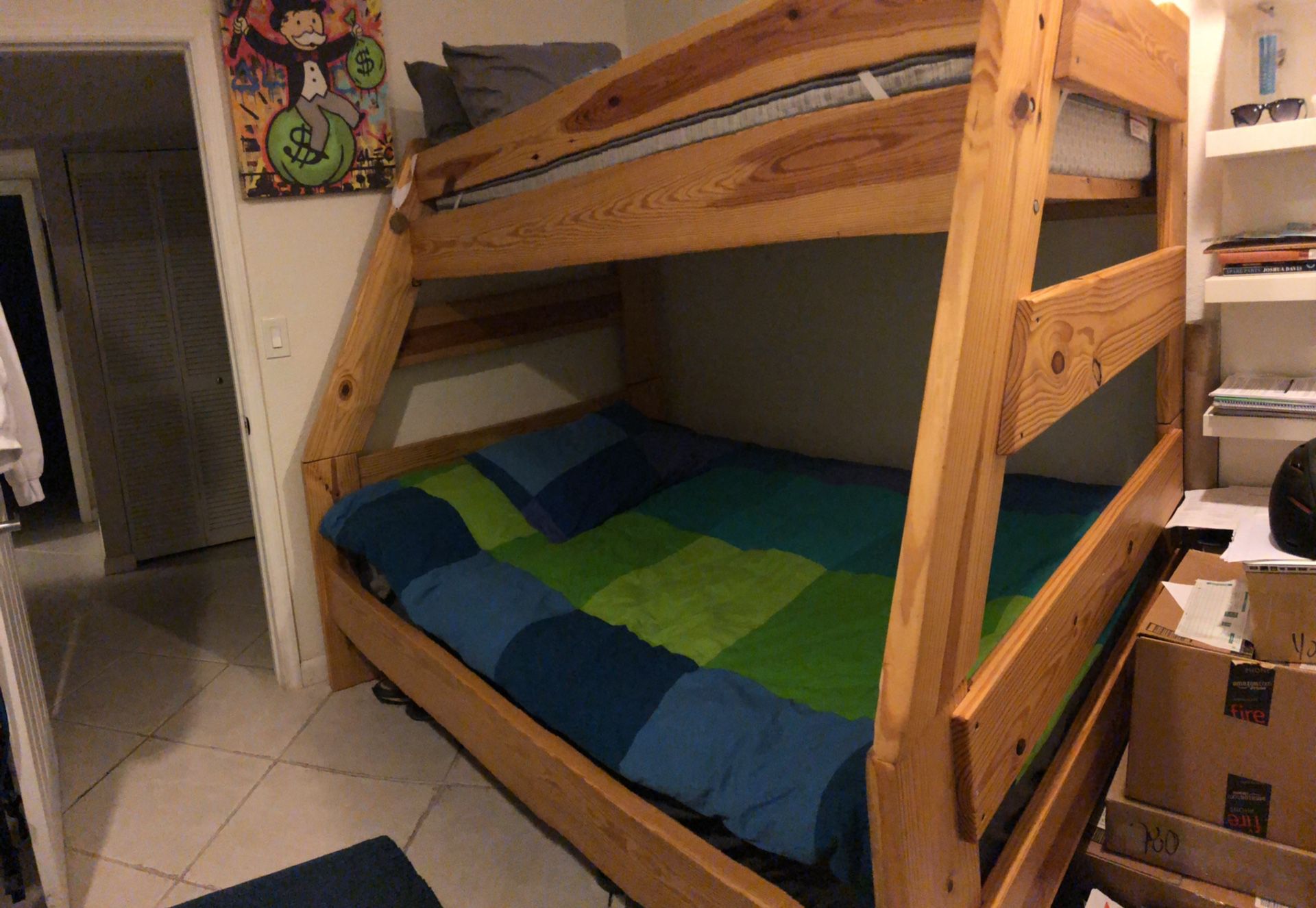 Wooden Bunk Bed Queen & Twin can be used separated