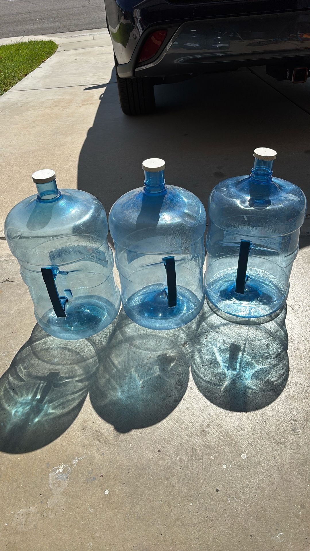 5 Gallon Dispenser Water Bottle