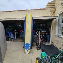 8ft Wavestorm Foam Surfboard With Leash,  fair condition,  Good thrasher board,  not your primary