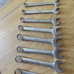 8 Snap-On wrenches 