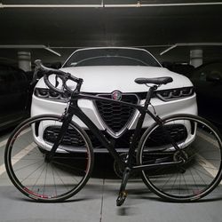 17.8 lb. All-Carbon 2017 Trek Domane SLR 6 Racing Bike