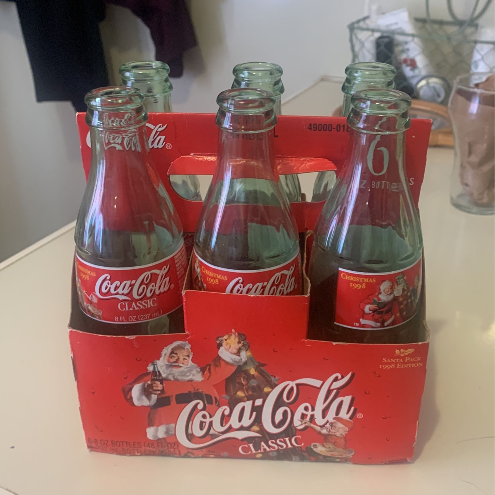 Coke Lot Of 2 Items. 6 Pack Of 1988 Edition Santa Pack, Coke Glass—Collectibles, Coca Cola