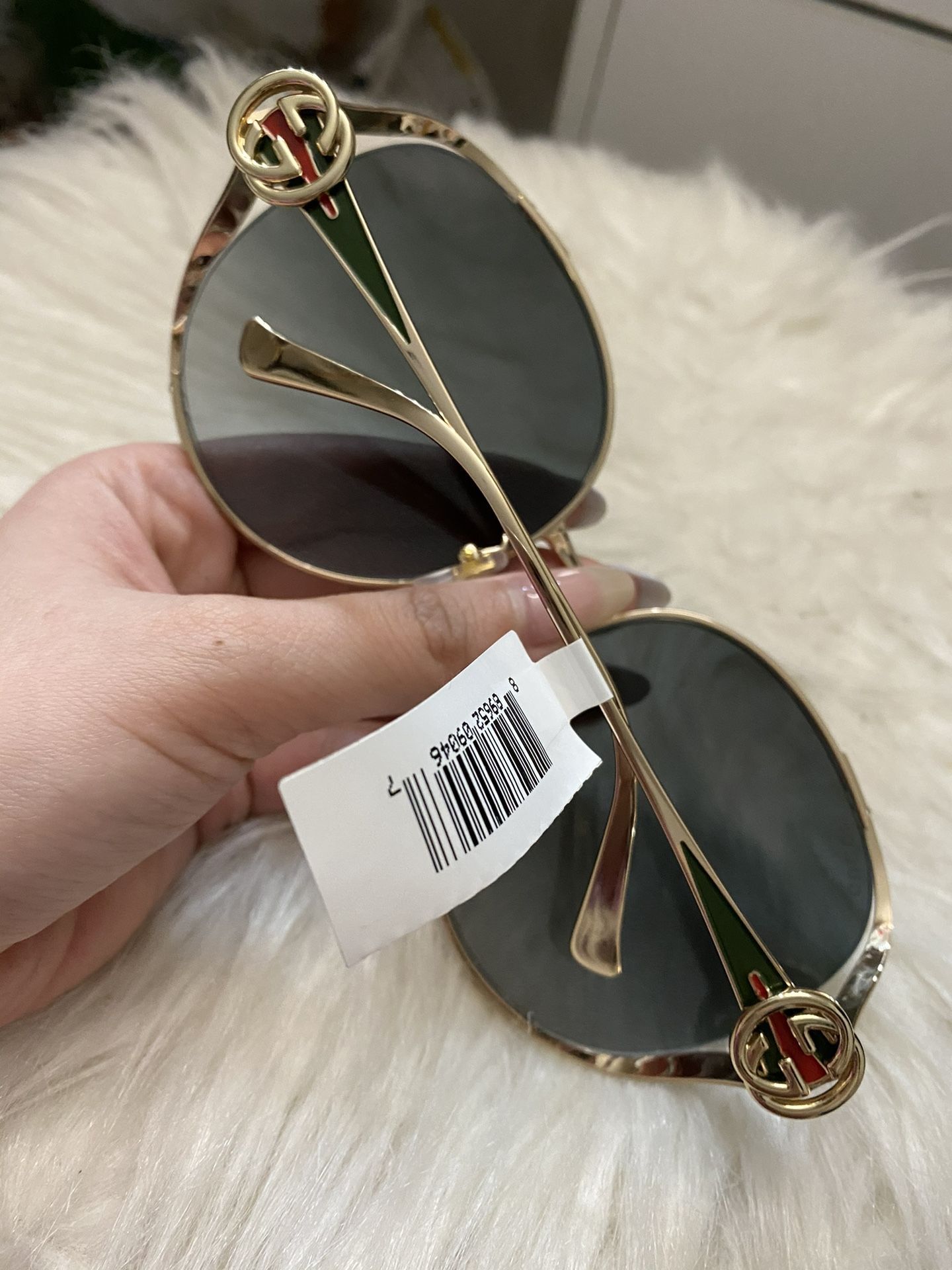 Authentic Gucci Sunglasses NWT display picture 3