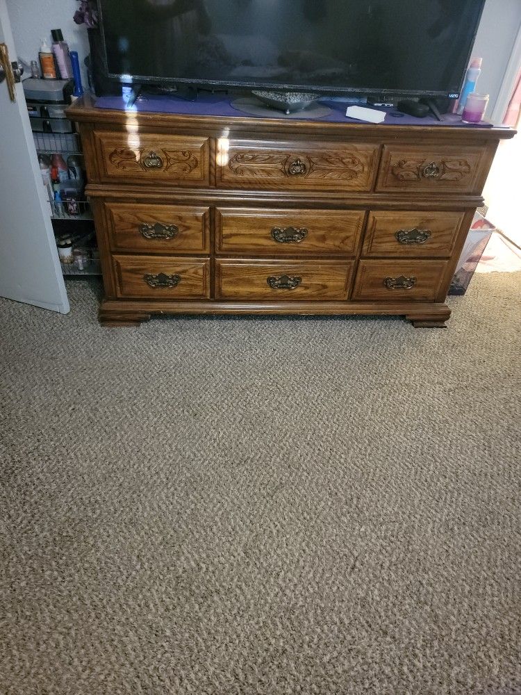 4 Piece Brown Bedroom Set