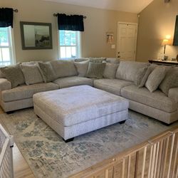 Rawcliffe Parchment Modular Sectional /couch /Living room set