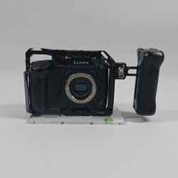 Panasonic Lumix DC-GH5 20.3MP MFT Mount Mirrorless Camera 8,683 Shutter Count