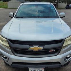 2021 Chevrolet Colorado Z71 4x4 4dr Crew Cab.