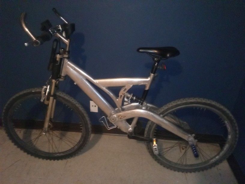 Mountain Bike Made By Jeep Has A Lot Of Extra Parts