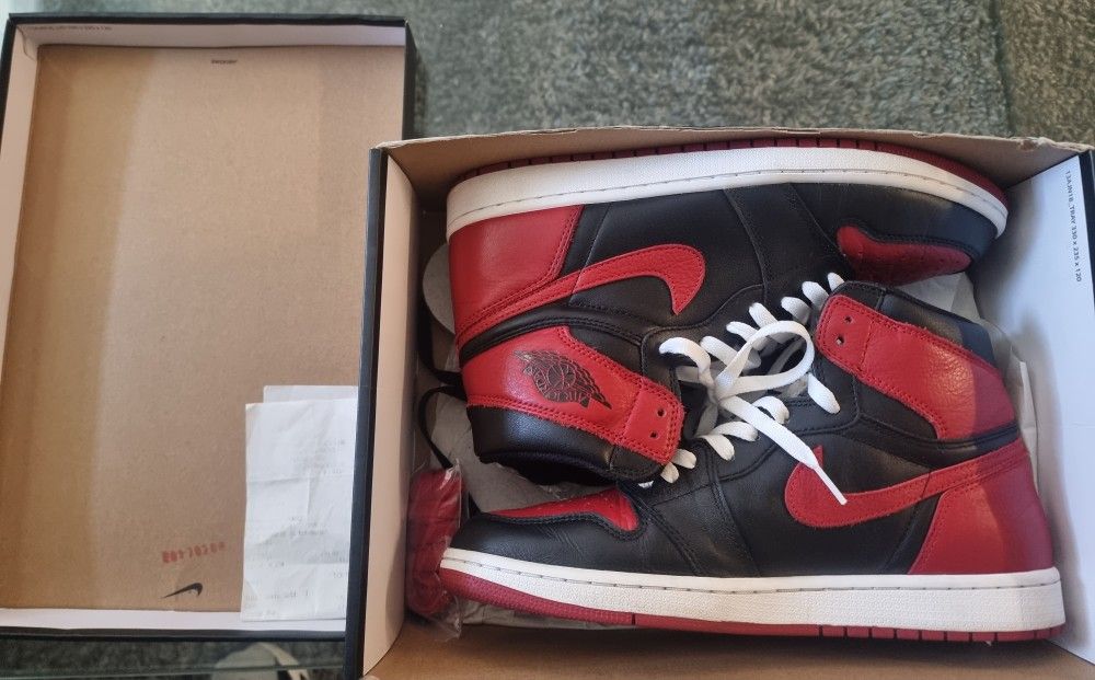 2016 BANNED BREDS JORDAN 1 SIZE 11 