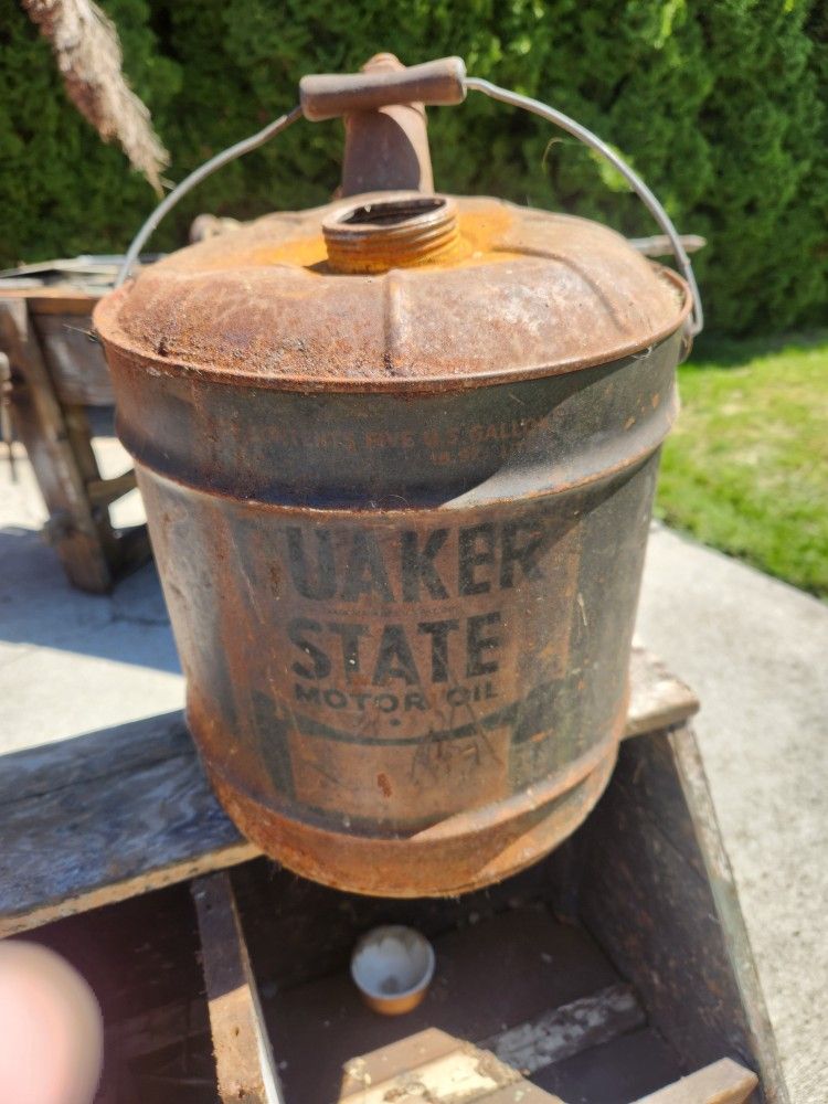 Vintage Quaker State Oil Can