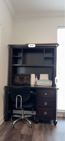 Computer Table with Cabinets