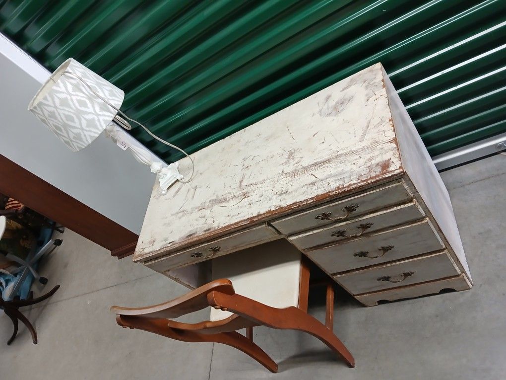 Desk & Chair