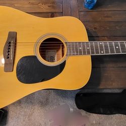 Rogue (6string ) Acustic Guitar- With Accessories and Soft Case   