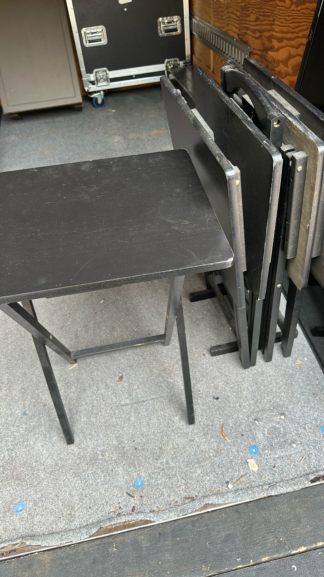 6 TV Trays With Rack 